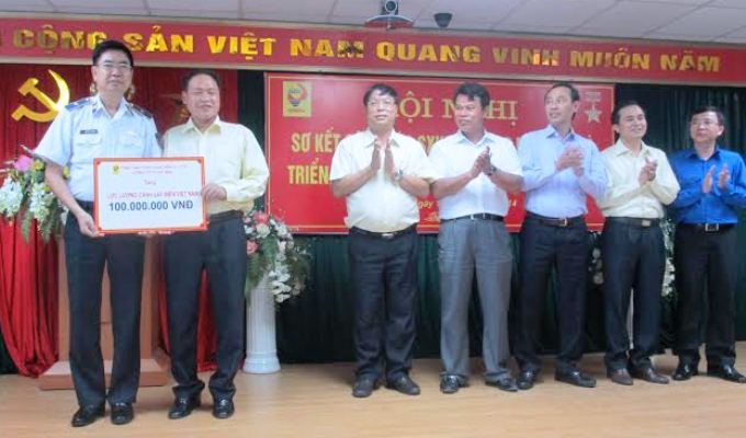 Cienco4 trao tặng hơn 800 triệu đồng ủng hộ lực lượng Cảnh sát biển và Kiểm ngư Việt Nam